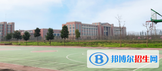 樂(lè)山市醫(yī)藥科技高級(jí)技工學(xué)校成都校區(qū)怎么樣、好不好
