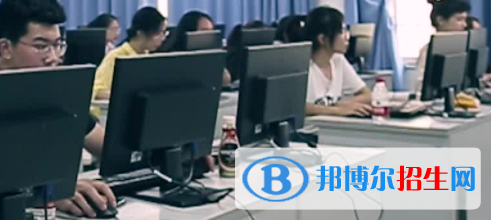 四川2022年計(jì)算機(jī)學(xué)校和中專有哪些區(qū)別