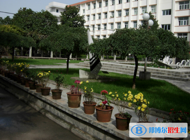 陜西第二商貿學校2022年報名條件、招生要求、招生對象