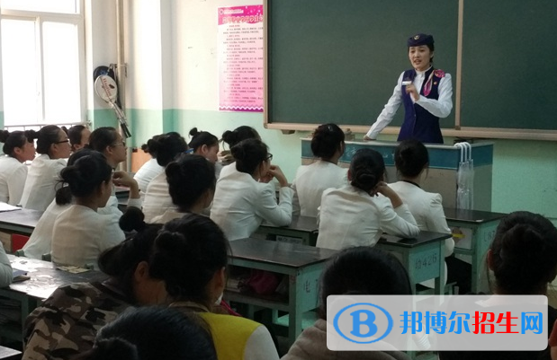 邯鄲2022年去上中專學(xué)校學(xué)什么對以后好一點