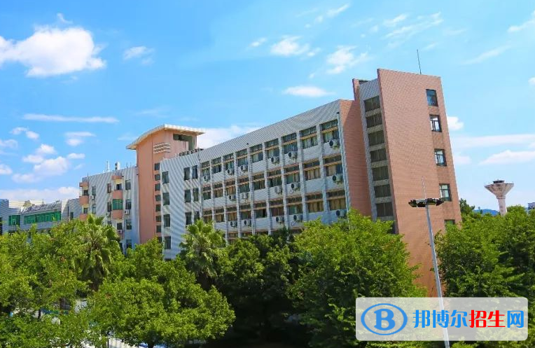 邯鄲2022年上中專學(xué)?？梢钥即髮W(xué)嗎