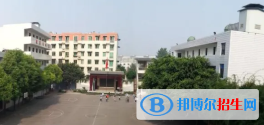 天府新區(qū)成人中等專業(yè)學校2022年報名條件、招生要求、招生對象