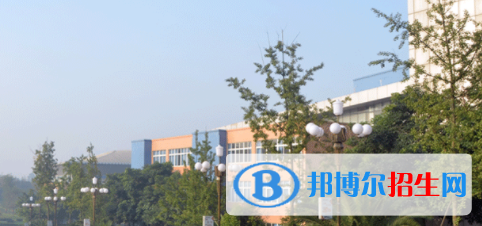 成都2022年讀計算機學(xué)校的大專