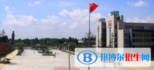成都2022年哪些大專學(xué)校的計算機(jī)學(xué)校好