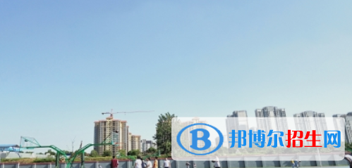 成都2022年讀計算機(jī)學(xué)校學(xué)什么技術(shù)好