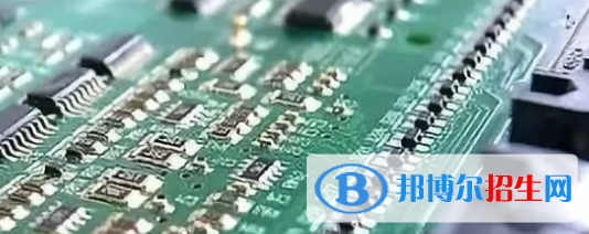 成都2022年計算機學(xué)校里面有哪些專業(yè)