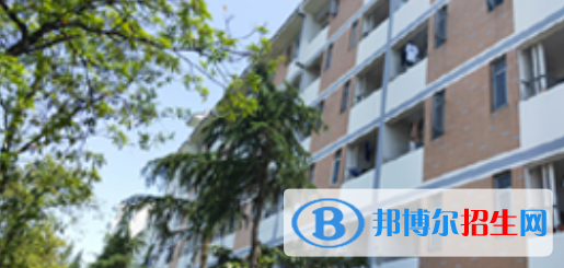 四川現(xiàn)代藝術(shù)學(xué)校2022年學(xué)費(fèi)、收費(fèi)多少