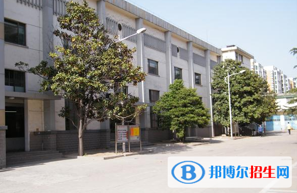 邯鄲建筑工程職工中等專業(yè)學(xué)校2022年報(bào)名條件、招生要求、招生對象