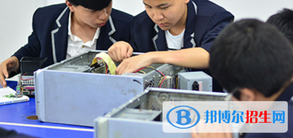 成都2022年計(jì)算機(jī)學(xué)校讀什么專業(yè)有前途