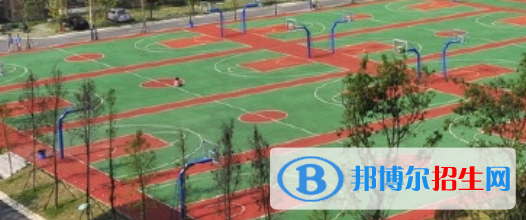 四川省體育運(yùn)動(dòng)學(xué)校2022年學(xué)費(fèi)、收費(fèi)多少