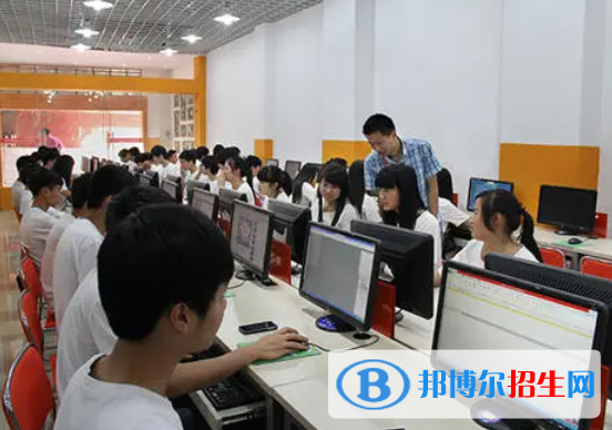 重慶2022年讀電子商務(wù)學(xué)校哪個(gè)專業(yè)好