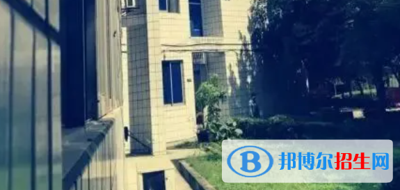 成都實(shí)用工程技術(shù)學(xué)校2022年學(xué)費(fèi)、收費(fèi)多少