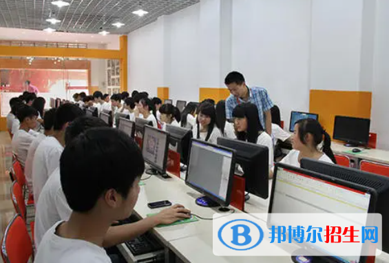 重慶2022年電子商務(wù)學(xué)校的專(zhuān)業(yè)有哪些