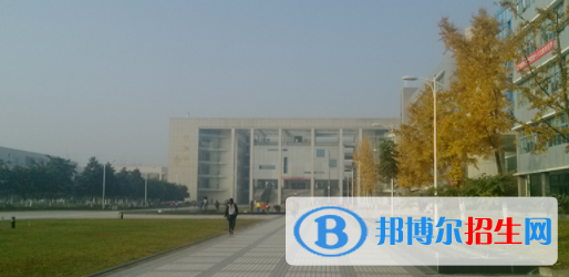 成都2022年計(jì)算機(jī)學(xué)校好的大專學(xué)校