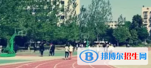 成都2022年女生上什么計(jì)算機(jī)學(xué)校比較好
