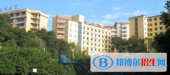 四川省衛(wèi)生學(xué)校2022年報名條件、招生要求、招生對象要求、招生對象