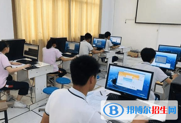 邯鄲2022年男孩子讀中專學什么好