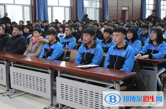 邯鄲2022年男生中專學什么專業(yè)好找工作