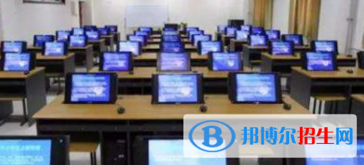 成都2022年計算機學校什么專業(yè)好
