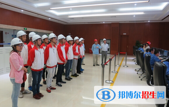 邯鄲2022年男生適合學(xué)的中專專業(yè)