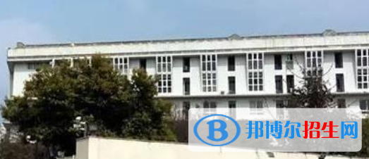 四川大學附設(shè)華西衛(wèi)生學校怎么樣、好不好