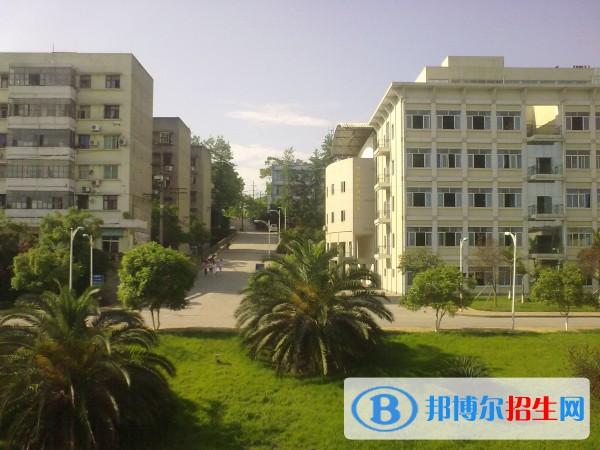四川2022年好一點(diǎn)的汽修學(xué)校