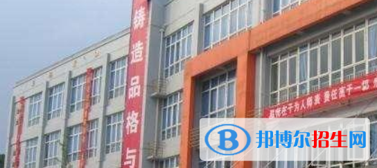 四川省人民醫(yī)院護(hù)士學(xué)校2022年學(xué)費、收費多少