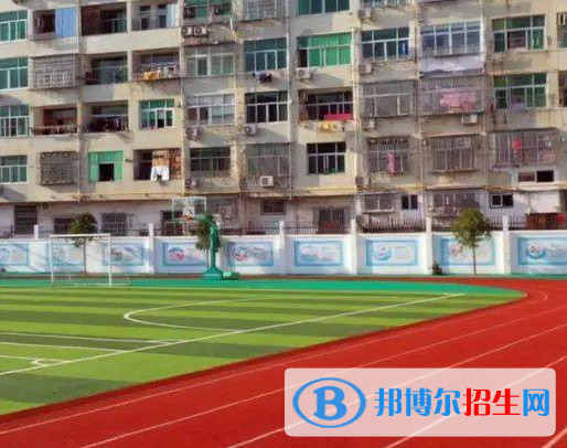 四川2022年女生讀什么汽修學校好