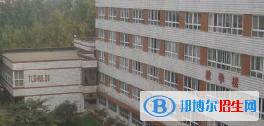 四川省工業(yè)貿(mào)易學(xué)校2022年學(xué)費(fèi)、收費(fèi)多少