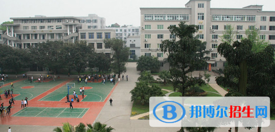四川2022年汽修學(xué)校學(xué)費(fèi)多少