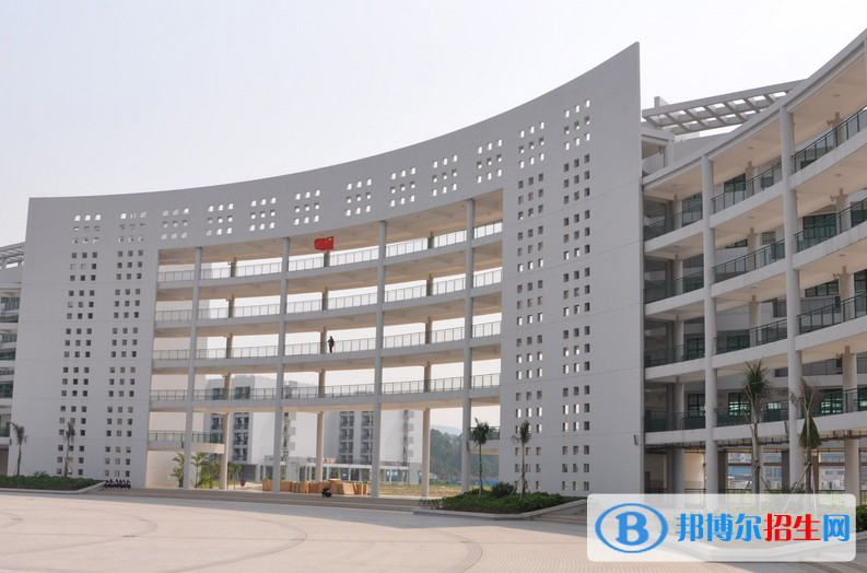 邯鄲2022年中專和大專哪個(gè)好