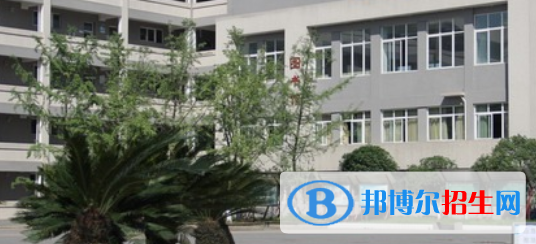 成都2022年女生讀什么計(jì)算機(jī)學(xué)校