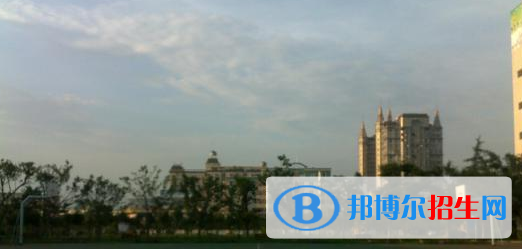 成都中醫(yī)藥大學(xué)附院針灸學(xué)校龍泉校區(qū)2022年有哪些專(zhuān)業(yè)