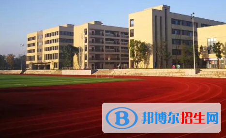四川2022年汽修學校讀幾年