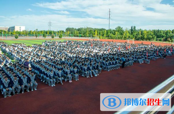 邯鄲2022年上中?？梢钥即髮W(xué)嗎