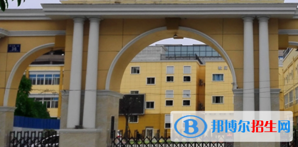 成都育華職業(yè)學校怎么樣、好不好