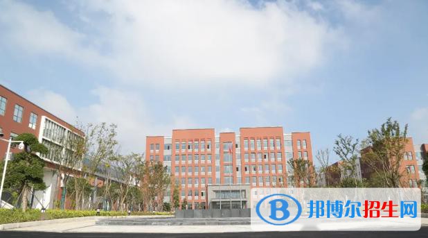 眉山科學(xué)技術(shù)學(xué)校2022年學(xué)費、收費多少 