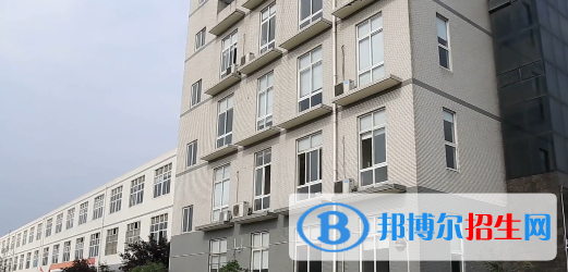 成都青華職業(yè)學(xué)校2022年報名條件、招生要求、招生對象