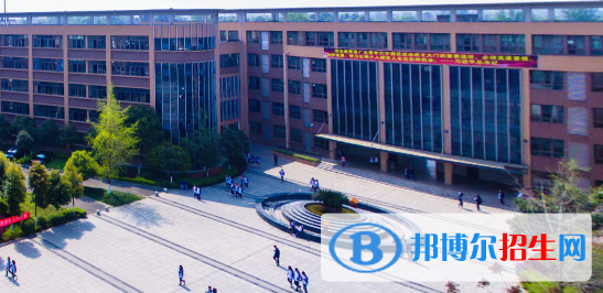 郫縣友愛職業(yè)技術學校2022年報名條件、招生要求、招生對象