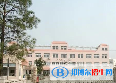 南充中等專業(yè)學校2022年報名條件、招生要求、招生對象
