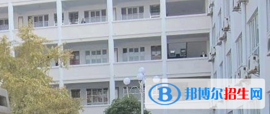 成都2022年女生在計算機學校學什么好