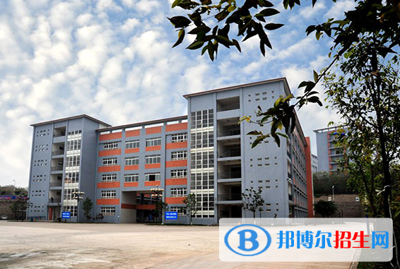 南充數(shù)控工程學(xué)校2022年學(xué)費(fèi)、收費(fèi)多少