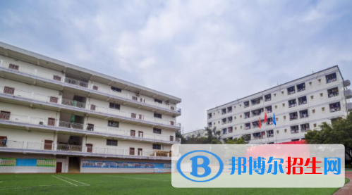 樂山市中區(qū)育賢中等職業(yè)學(xué)校2022年有哪些專業(yè)