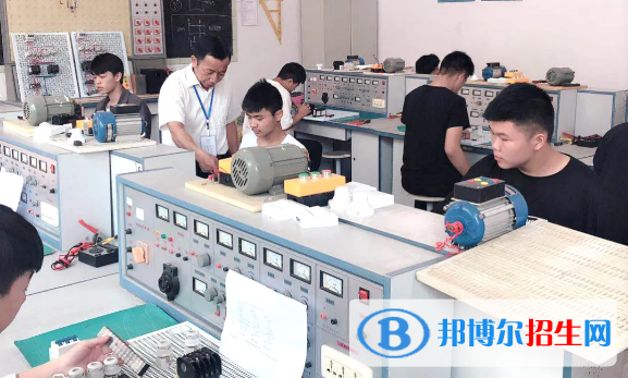 樂(lè)山市中區(qū)育賢中等職業(yè)學(xué)校2022年學(xué)費(fèi)、收費(fèi)多少