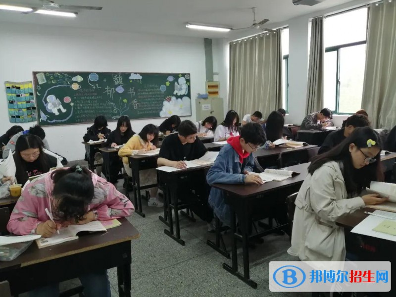江蘇新聞出版學(xué)校2022年報名條件、招生要求、招生對象