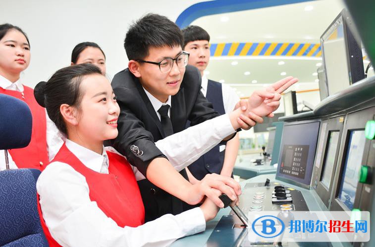 蘭州2022年讀軌道交通學?？梢钥即髮W嗎