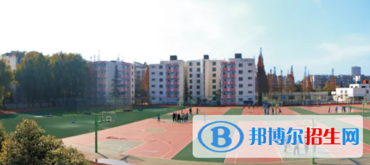 成都2022年計算機學(xué)校讀幾年