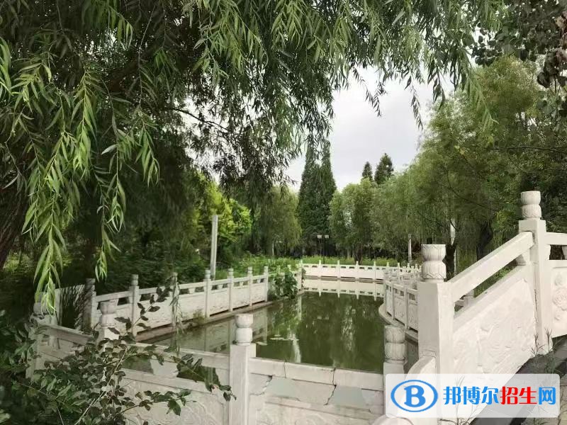 大理科技管理中等職業(yè)技術(shù)學(xué)校2022年學(xué)費(fèi)、收費(fèi)多少