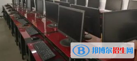 成都2022年計算機學(xué)校是干什么的