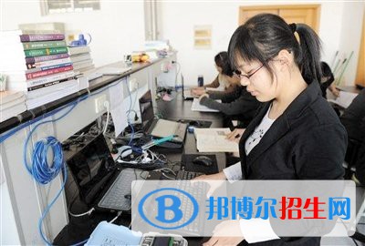河北2022年女生學(xué)計算機學(xué)校怎么樣